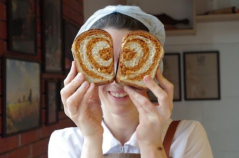 Хлеб с паприкой на закваске из пекарни 