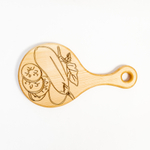 Деревянная разделочная доска из древесины сибирского кедра для овощей с гравировкой RD38