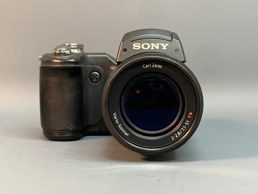 Sony DSC-F828