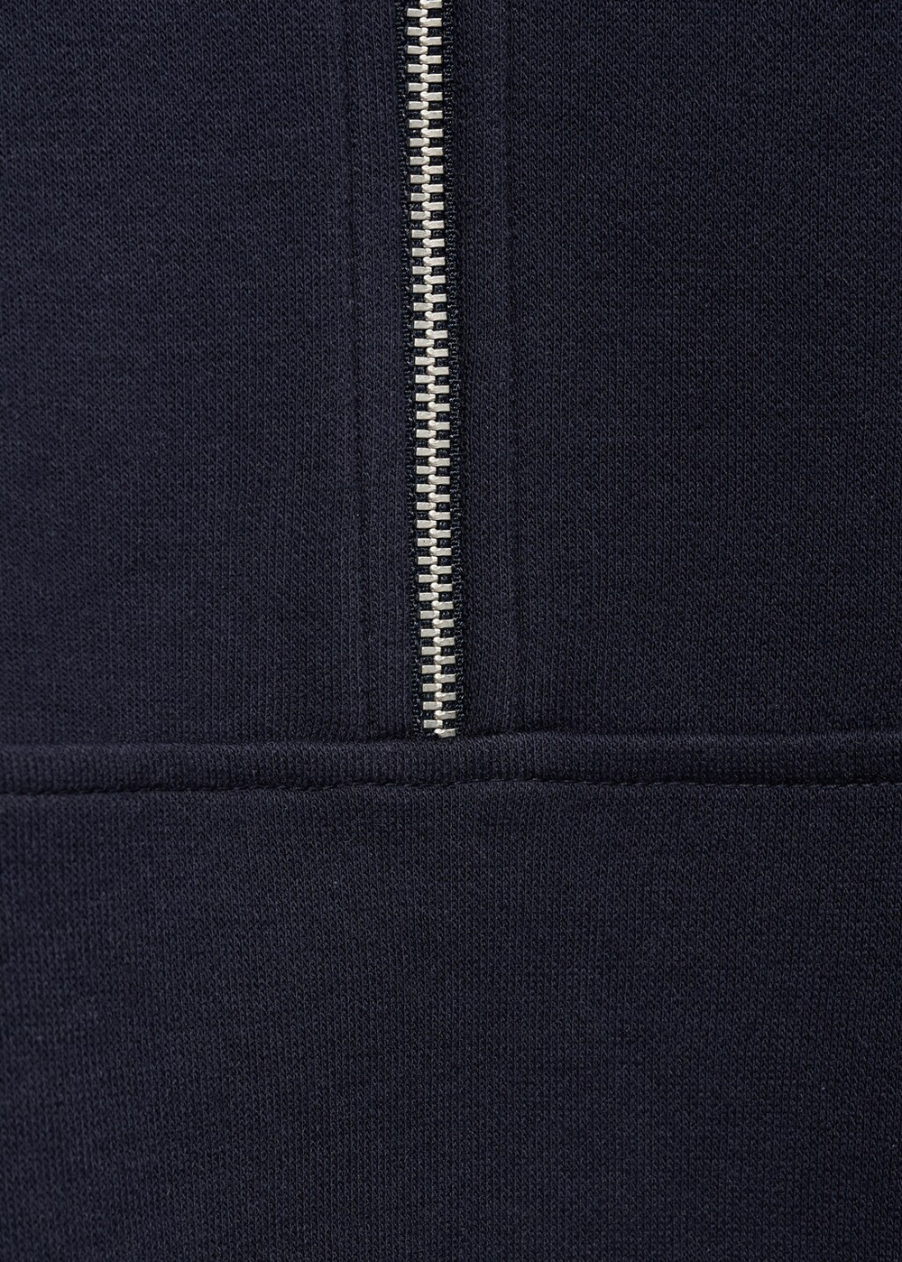 Толстовка с высоким воротником и молнией