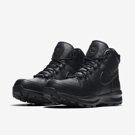 NIKE / Кроссовки