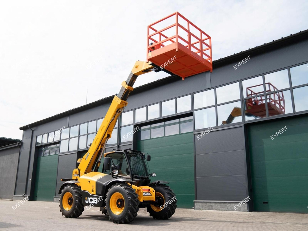 Монтажная платформа JCB