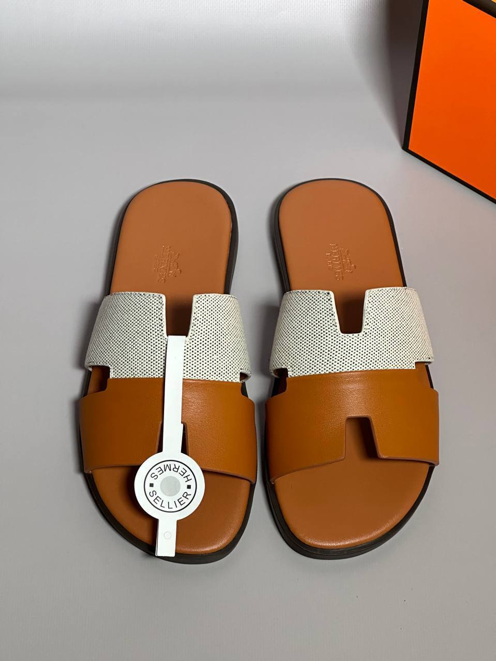 Шлепанцы Hermes