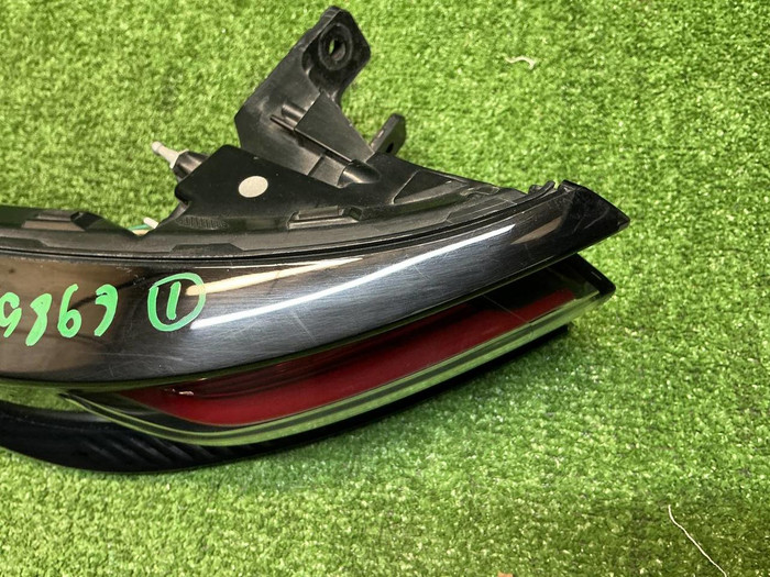 Фонарь левый внешний Changan Uni-K (2020-н.в.)