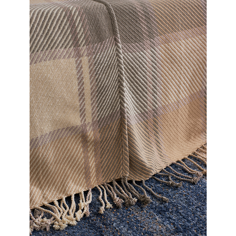 Покрывало из хлопка warm traditions бежево-серого цвета из коллекции essential, 180х250 см