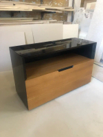 Тумба с деревянными ящиками