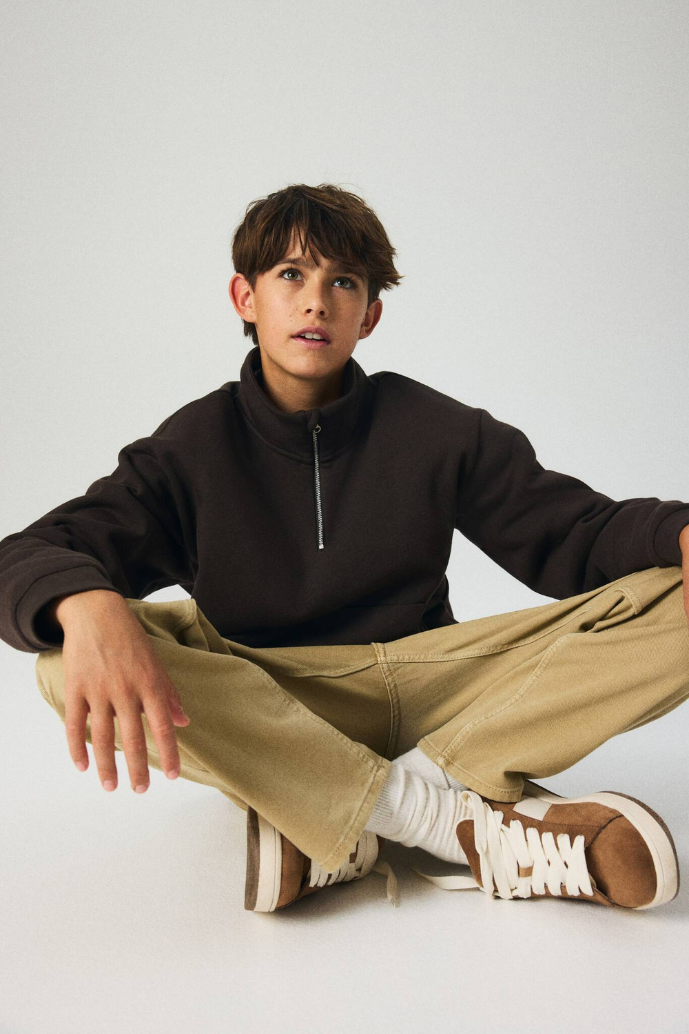 H&M Толстовка с застежкой-молнией на половину длины, темно-коричневый