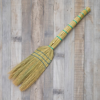 Веник сорго 3-х прошивной, длина 80см, ширина 26см