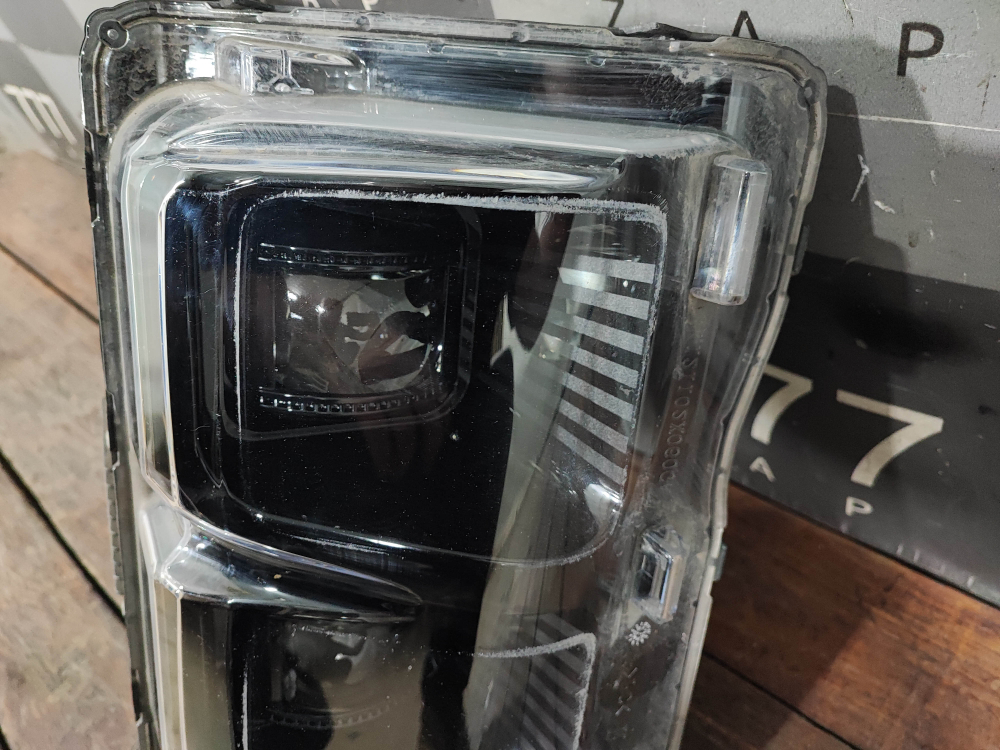 Фара правая LED Jaecoo J7 23-нв Б/У Оригинал 605000779AA