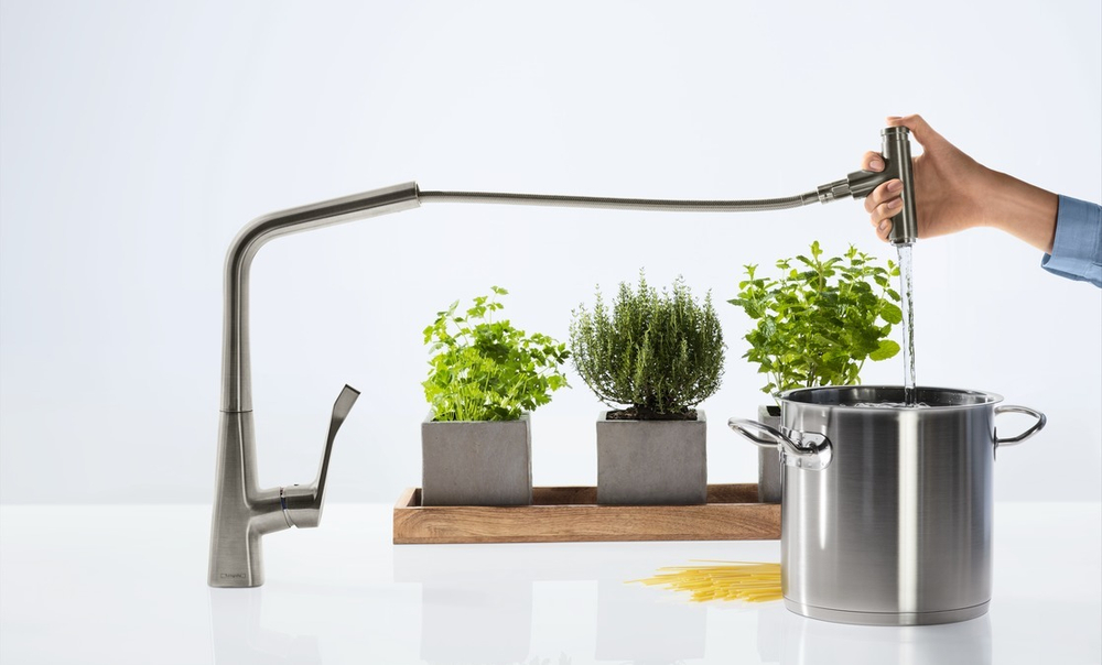 Смеситель для кухни с выдвижным изливом Hansgrohe 14884800 Metris Select, под сталь