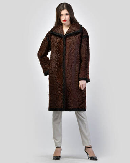 Шуба из меха каракуля