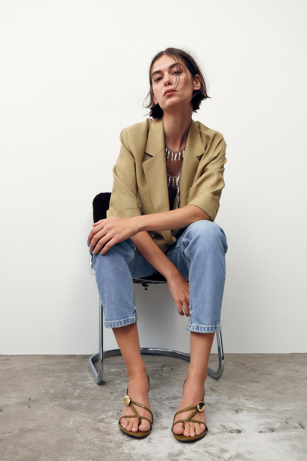 ZARA БОСОНОЖКИ НА КАБЛУКЕ С РЕМЕШКАМИ И МЕТАЛЛИЧЕСКОЙ ДЕТАЛЬЮ, ЗЕЛЕНЫЙ ХАКИ