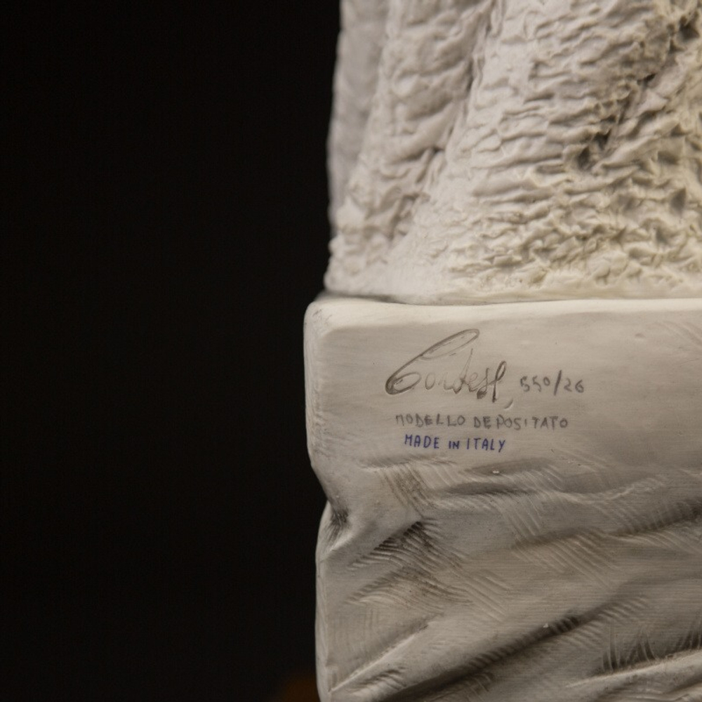 Фарфоровая мануфактура «Незавершенная работа Микеланджело»