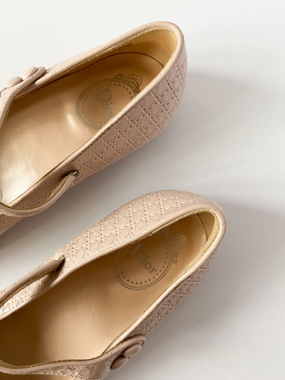 Новые кожаные туфли Dior, 33