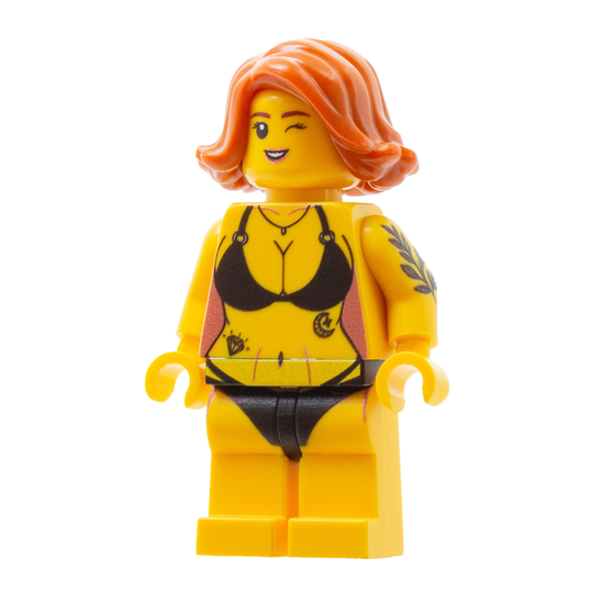 Краш-герл в бикини