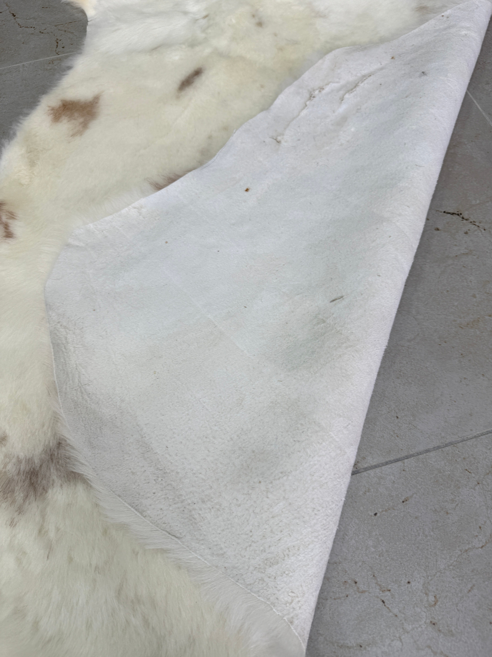 Шкура коврик меховой прикроватный овчина, 100х65 см.