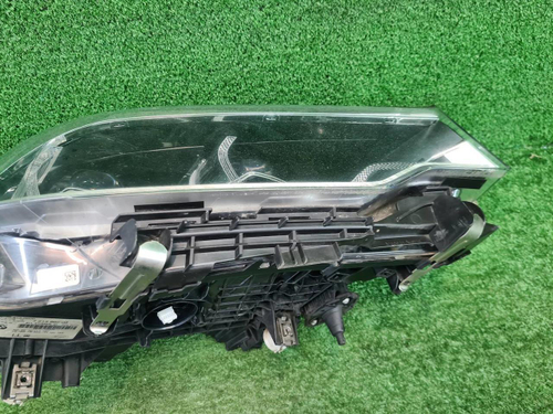 Фара правая BMW 5er G30 17-20 Adaptive LED