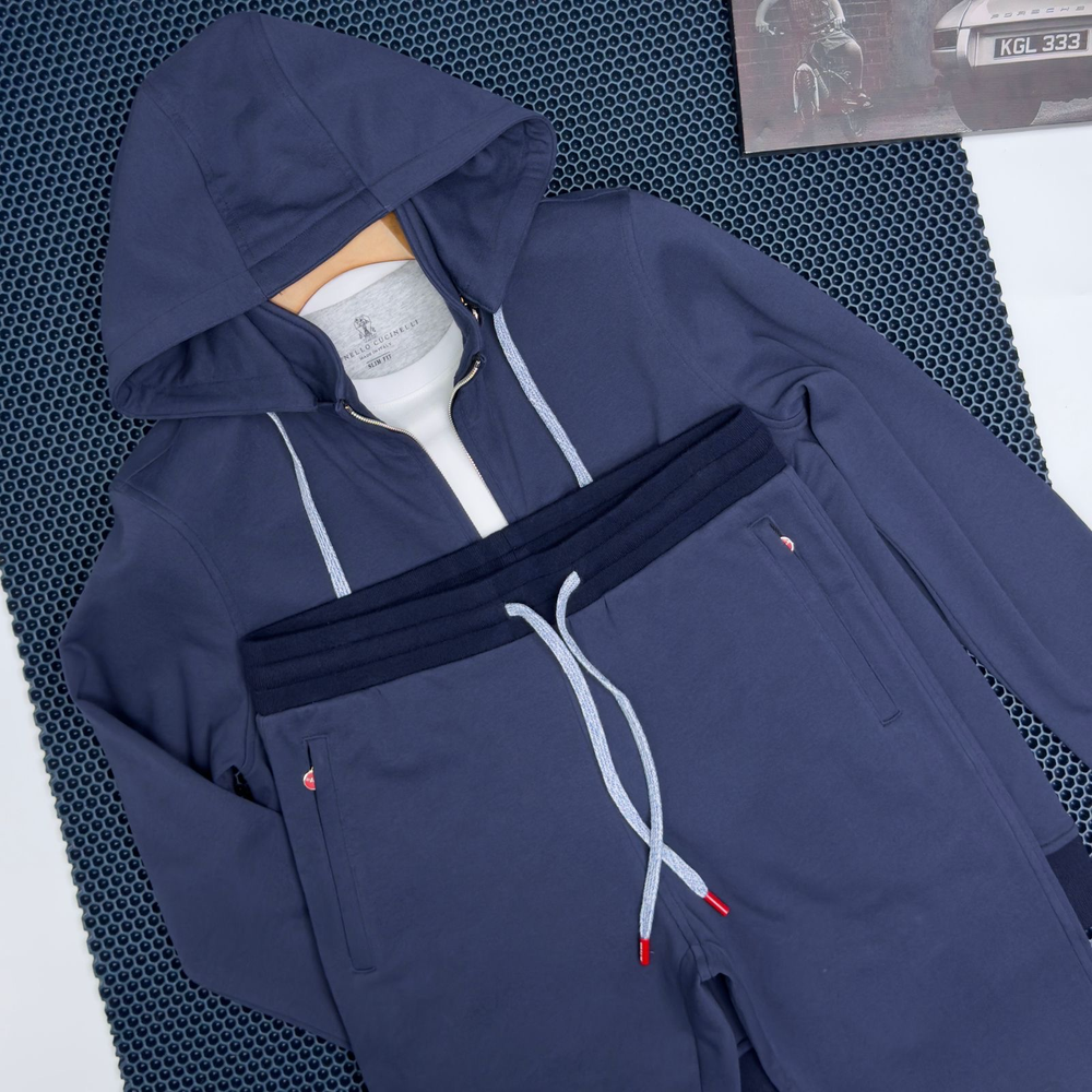Прогулочный костюм Kiton