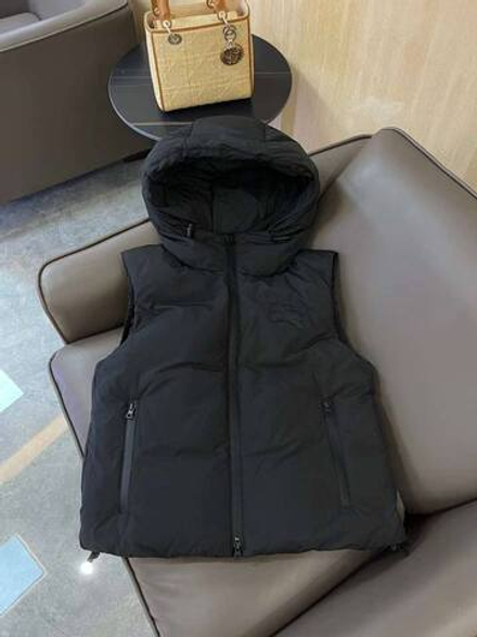 Жилет Brunello Cucinelli