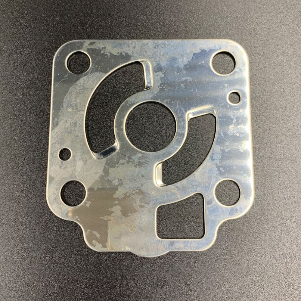 Пластина помпы охлаждения Tohatsu 40-50, 40-50(TLDI) (Osaka)