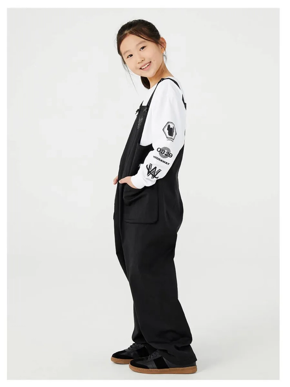 Комбинезон на молнии с двумя карманами