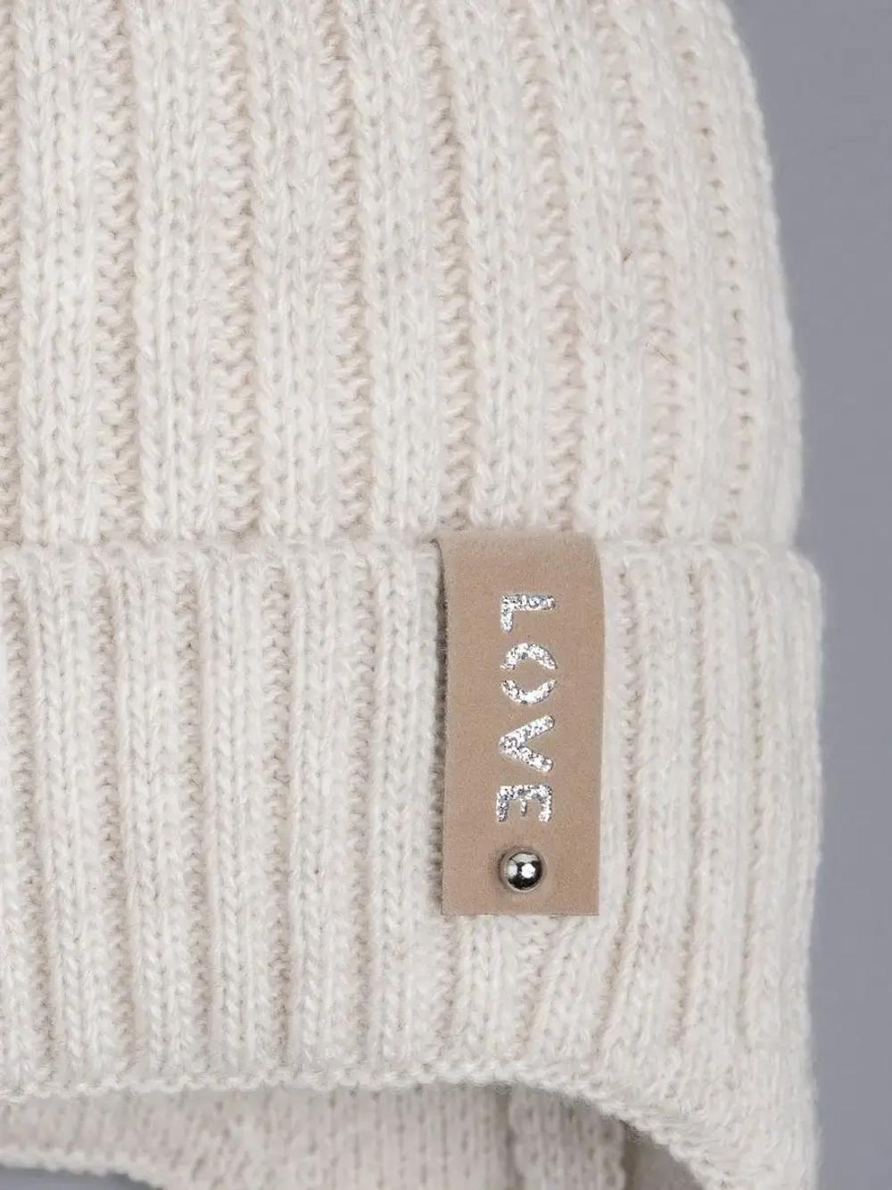 Шапка вязаная демисезонная для девочки