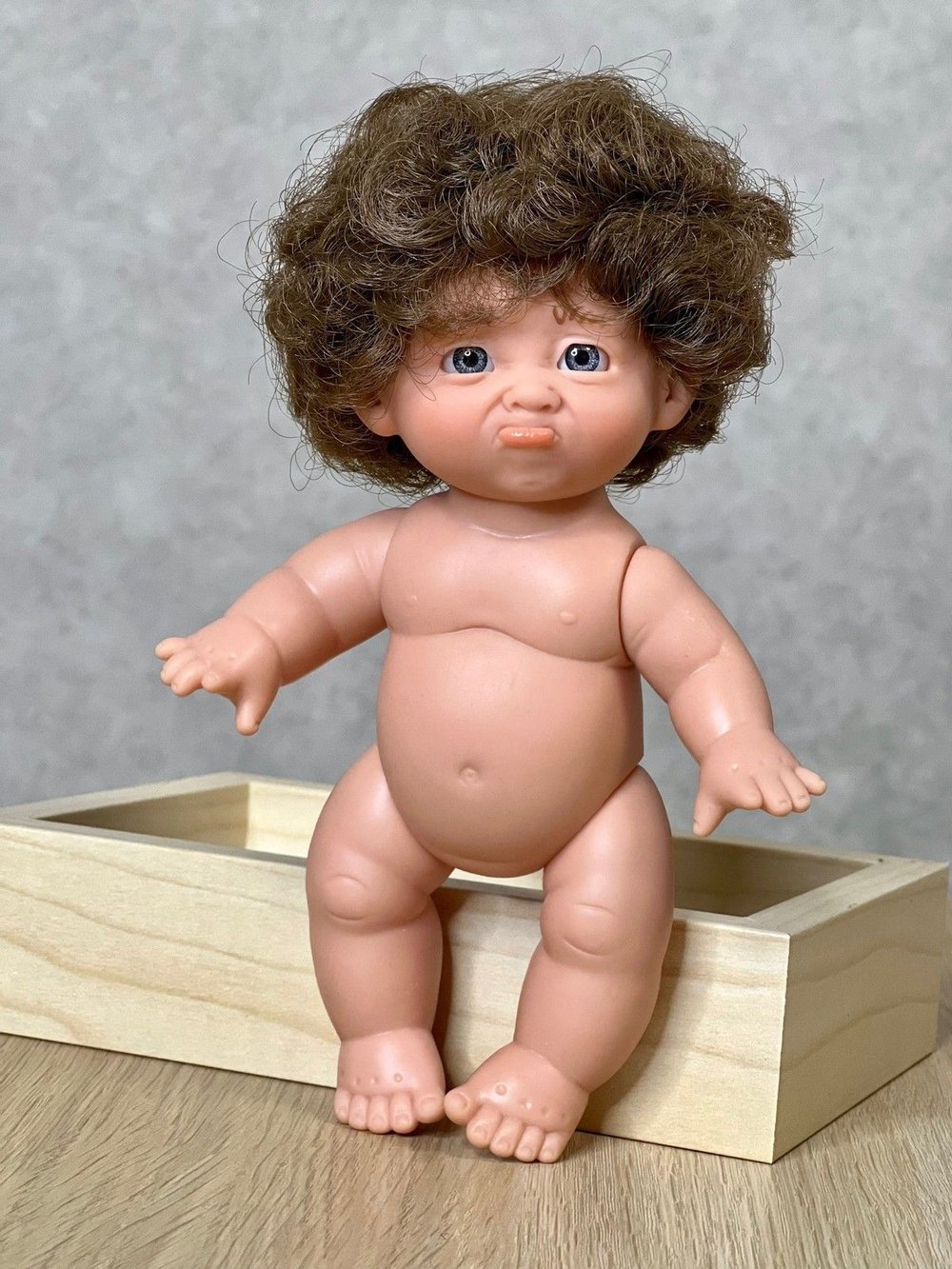 Кукла LAMAGIK виниловая 18см Gestitos (10000U17)