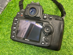 Nikon D700 14.800 кадров