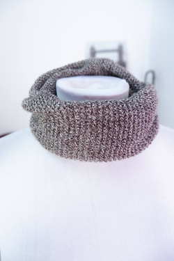 Снуд серого цвета детский