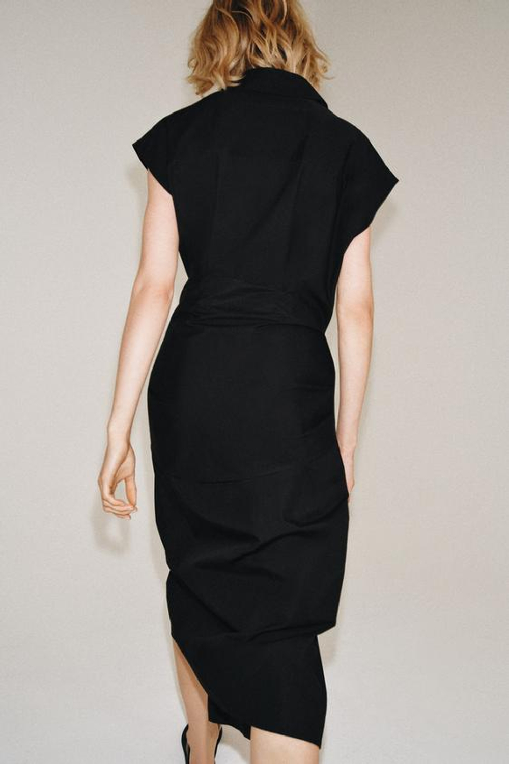 ZARA ПЛАТЬЕ-РУБАШКА С ПОЯСОМ — ZW COLLECTION, ЧЕРНЫЙ