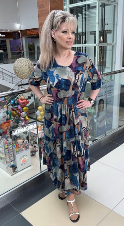 Летнее цветное платье с кармашками