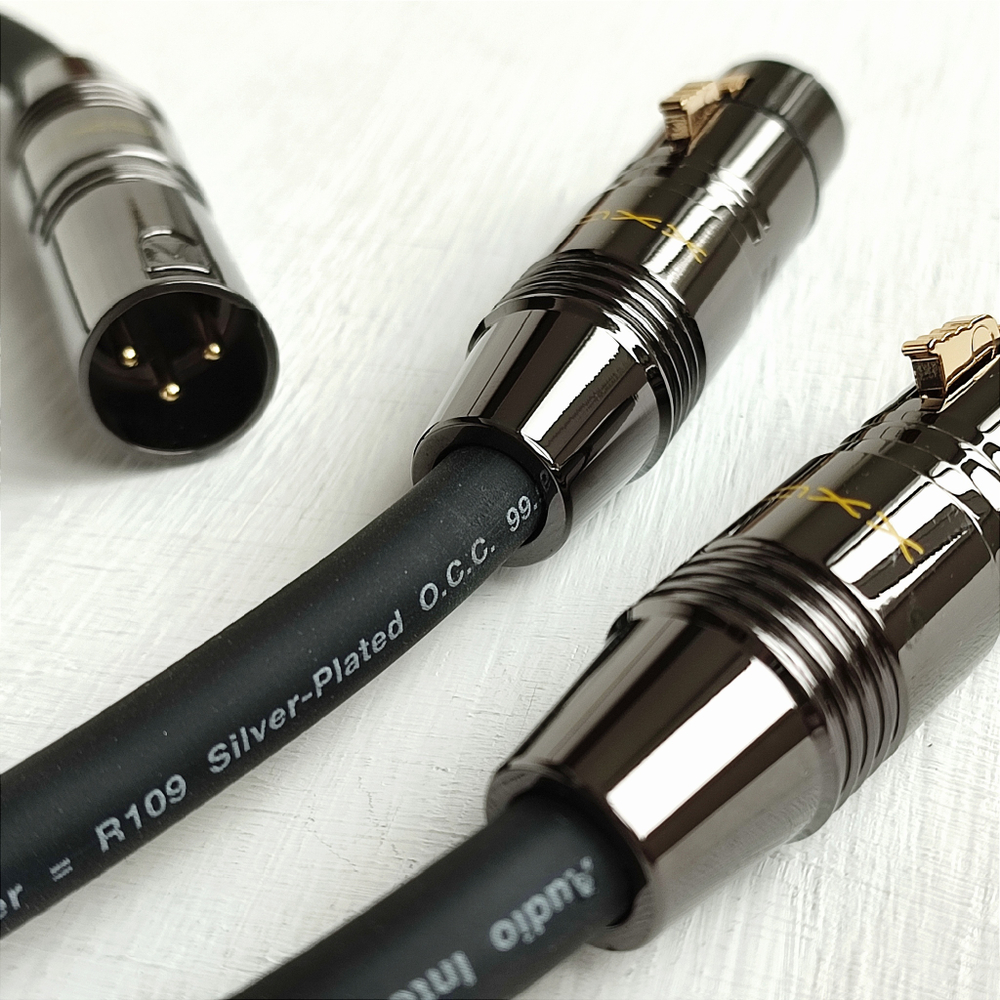 DAXX Y390 Разветвитель 2XLRмама-1XLRпапа кабель из посеребренной монокристаллической меди. High Grade D=9mm