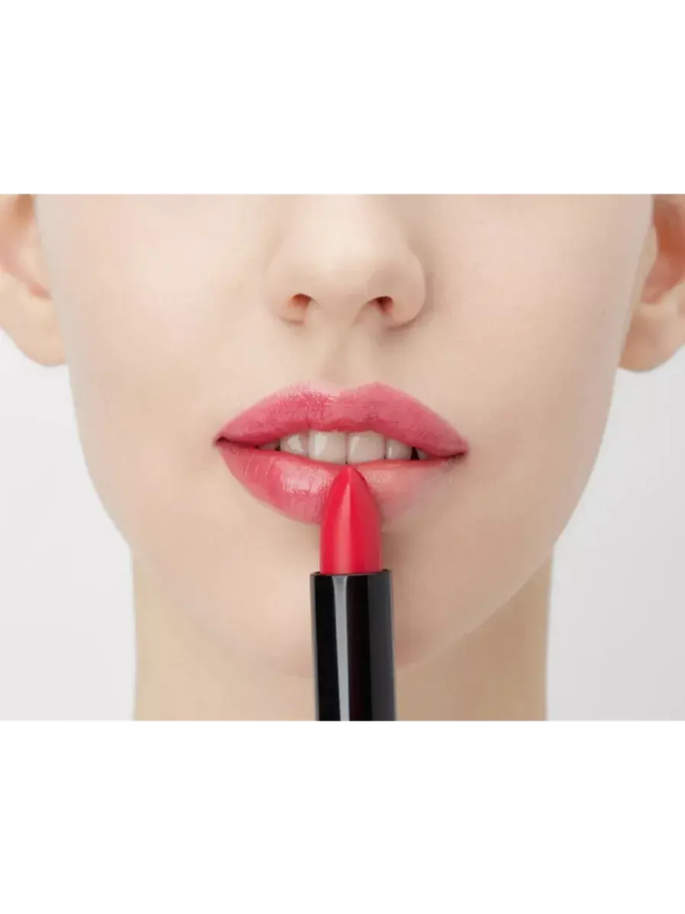 Губная помада the lipstick 3INA 375