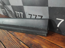 Накладка двери задней правой LR Discovery 3 04-09 Б/У Оригинал 9H2220170