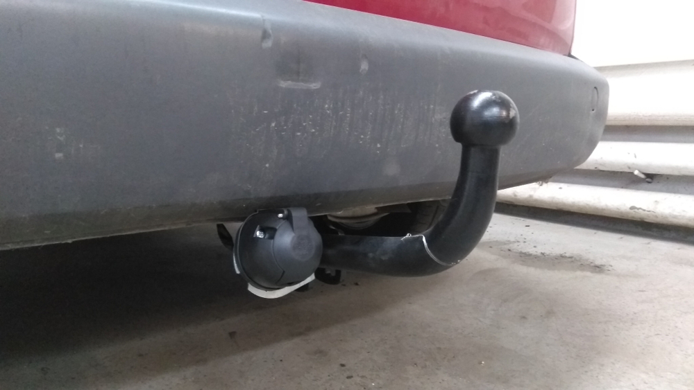 Фаркоп для Volkswagen Caddy 2004-2021 Тип шара: A. Нагрузки: 1250/75 кг, VW 21