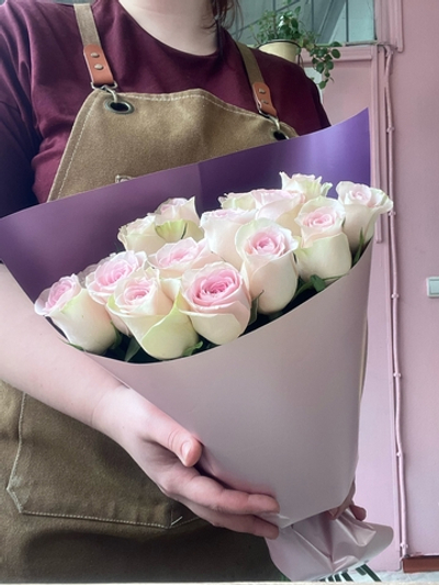 Букет из 15 нежно-розовых роз 50см