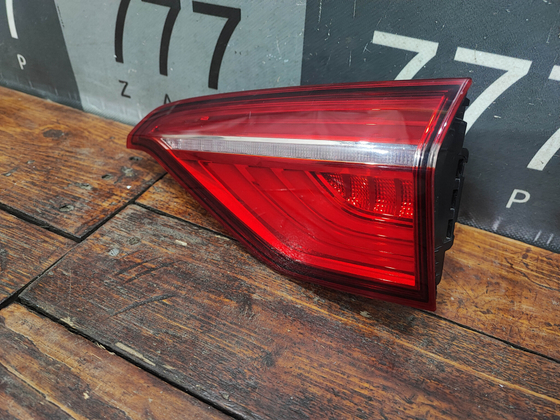 Фонарь задний правый Geely Tugella 19-нв Б/У Оригинал 7057019100