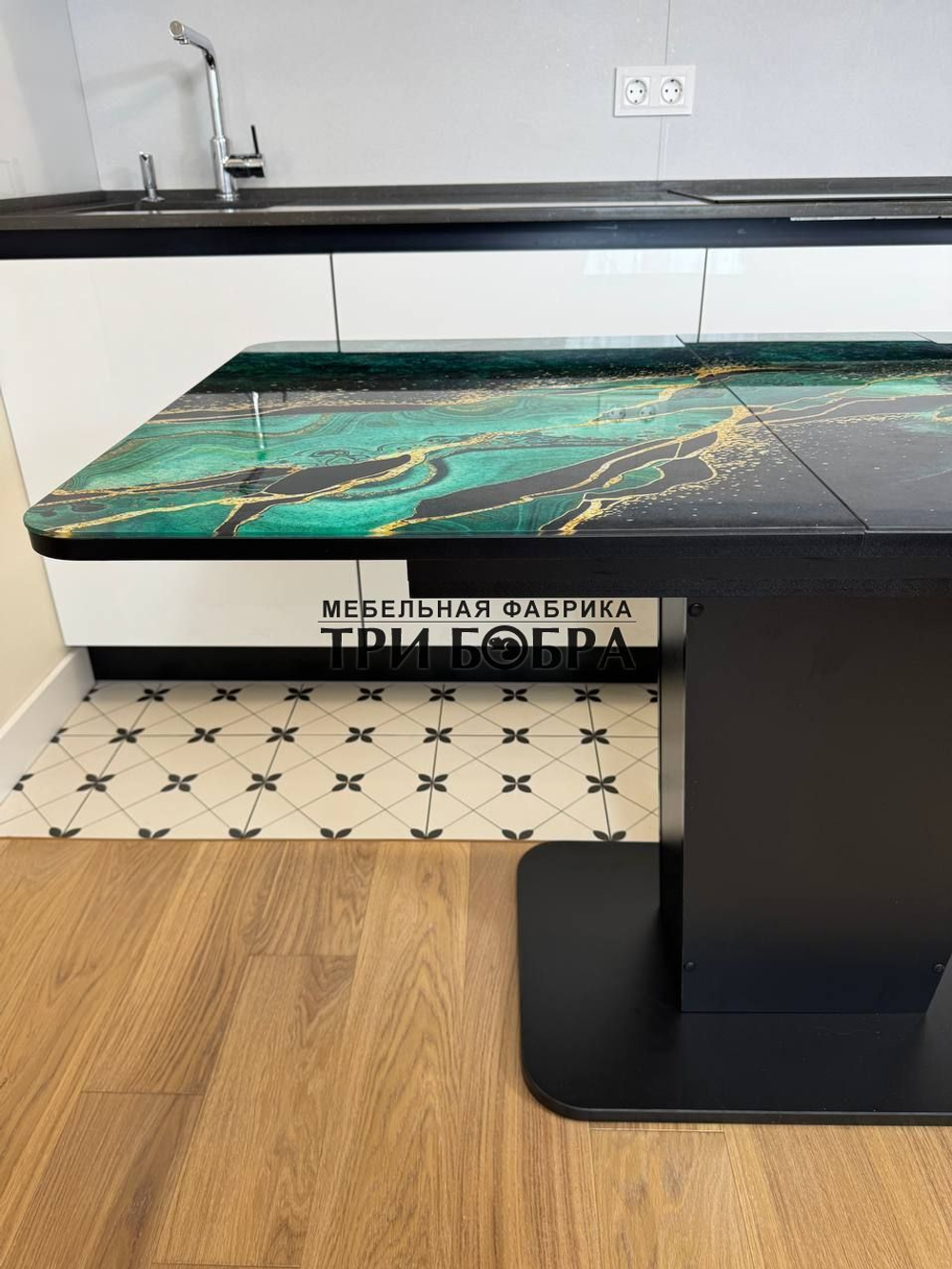 Кухонный стол "Тор", изумруд