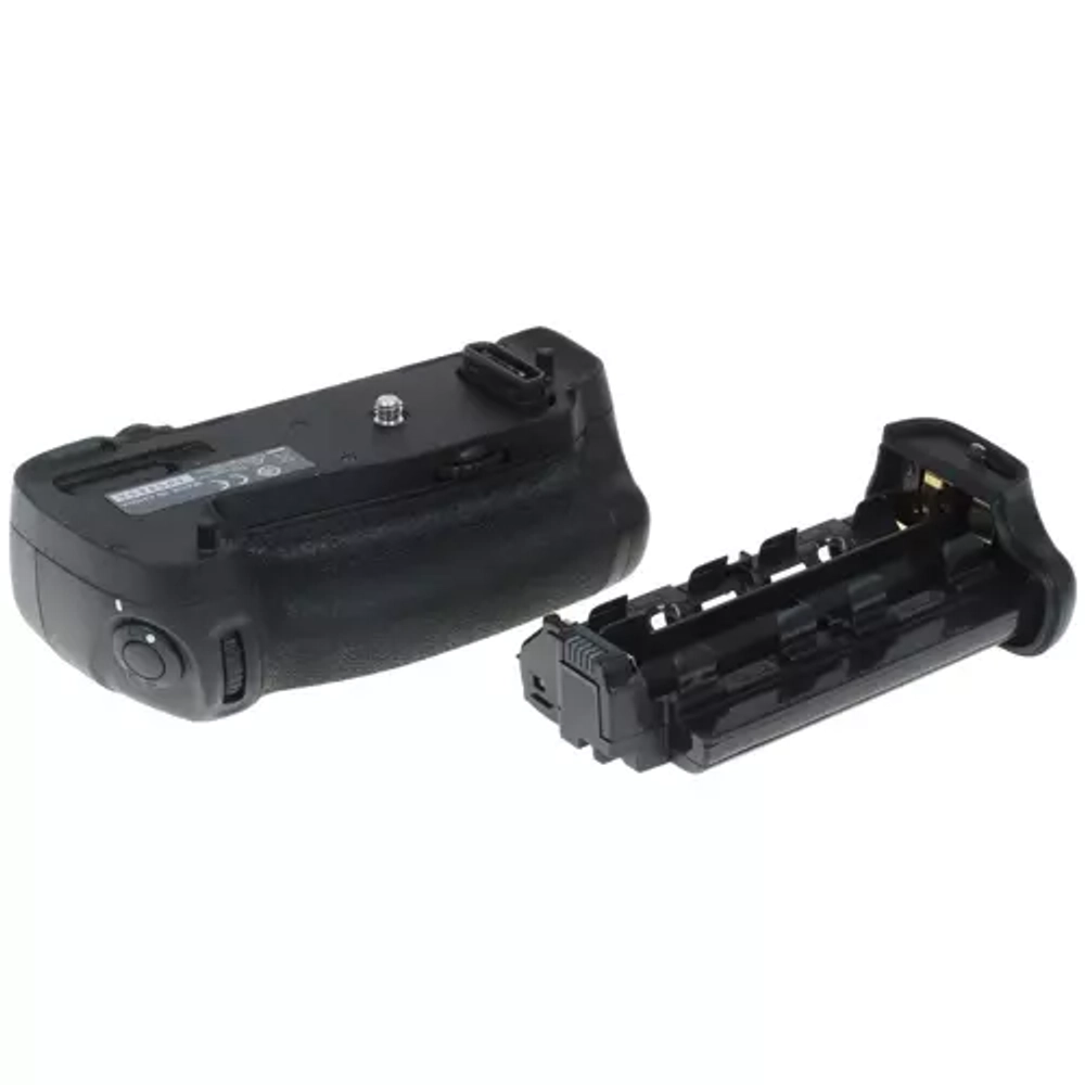 Универсальный батарейный блок Nikon MB-D16 для D750