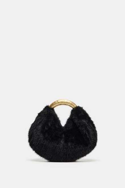 ZARA СУМКА ИЗ ИСКУССТВЕННОГО МЕХА С МЕТАЛЛИЧЕСКОЙ РУЧКОЙ, ЧЕРНЫЙ