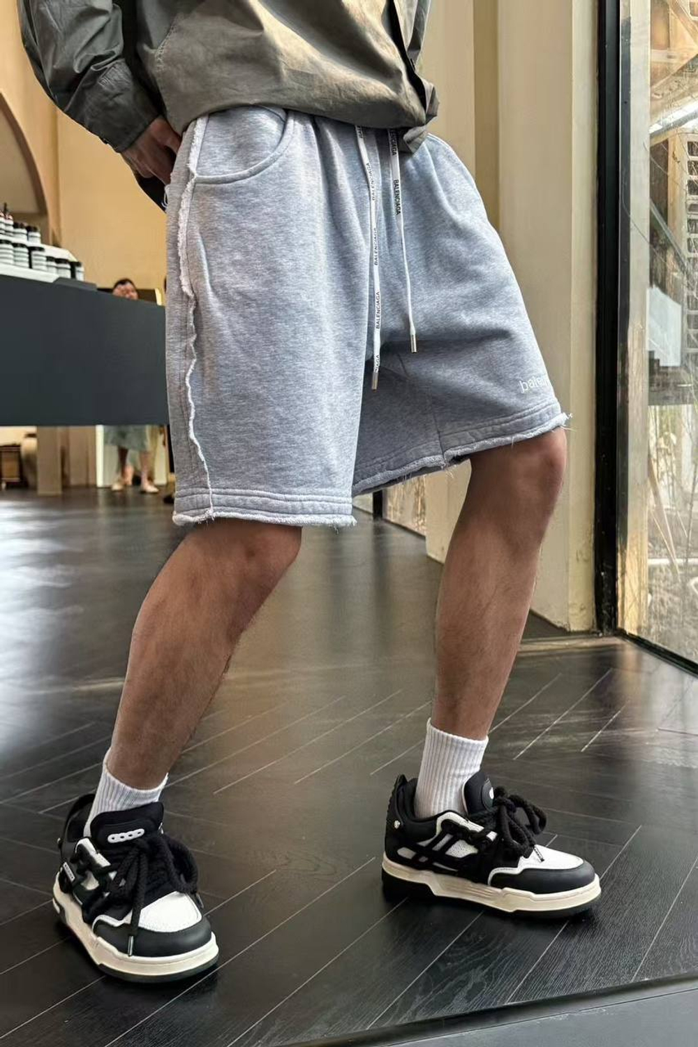 Шорты Balenciaga
