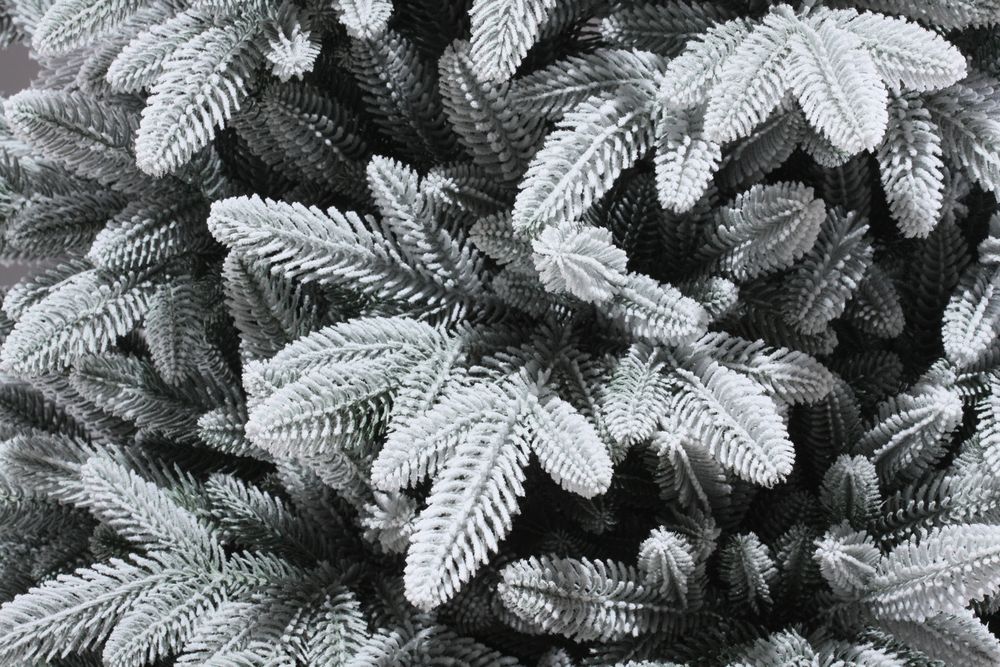 Заснеженная елка «Веста» (Литая хвоя) 250 см / 2,5 м