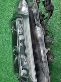 Битая Фара левая Land Cruiser 200 15-21 LED Black