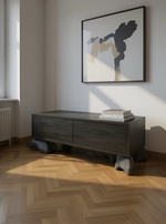 Тумба на камнях