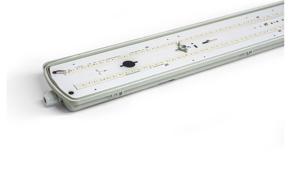 Светильник LED ДСП Айсберг 76W-9500Лм IP65 4000К опал 1262х128х85мм vs103-76-op-4k