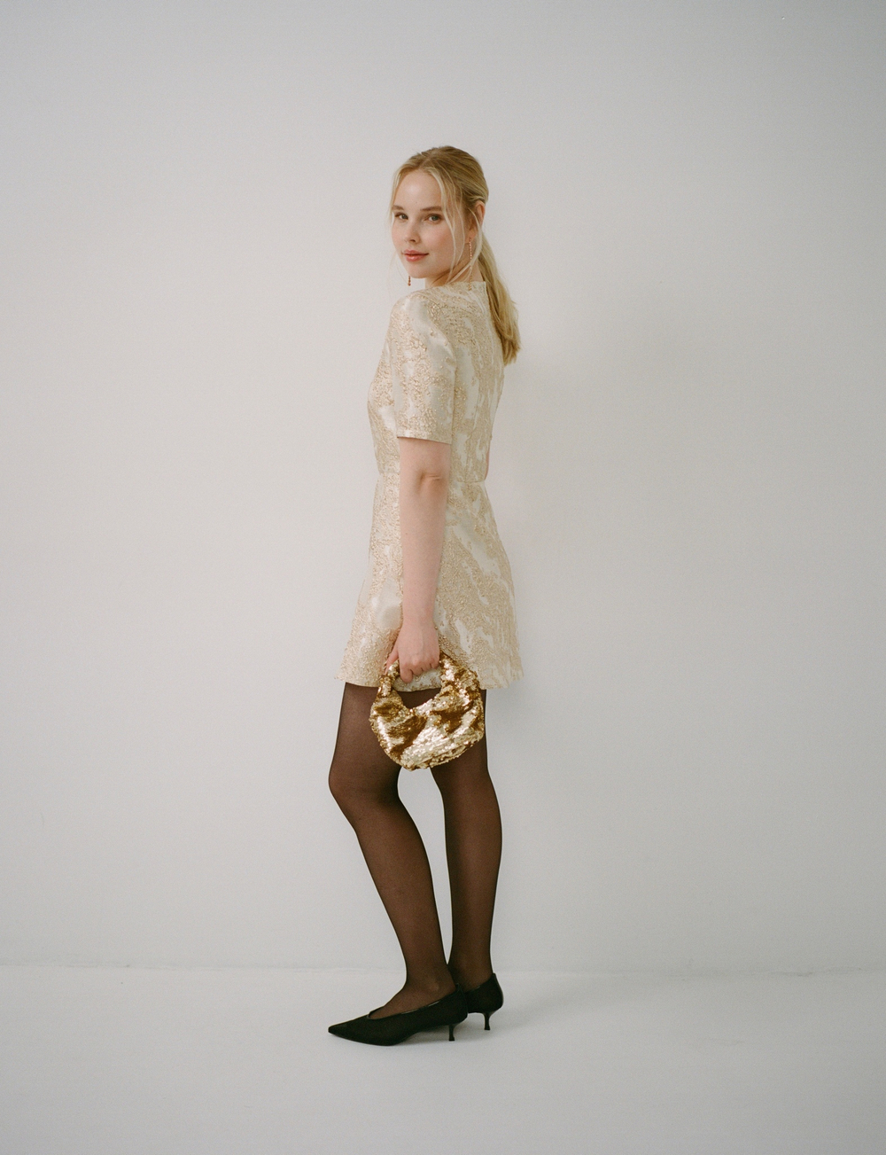 Regina gold dress