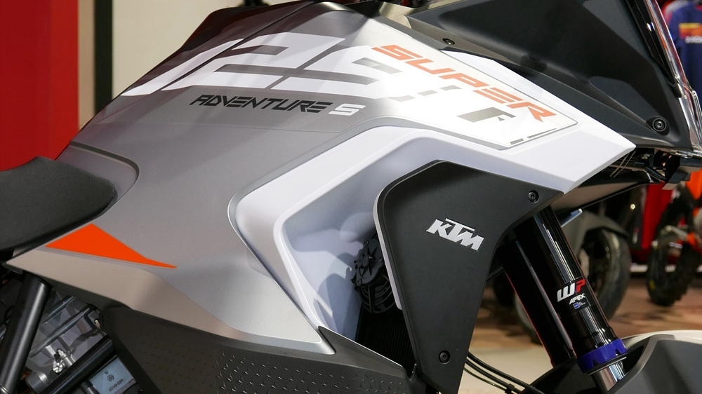 KTM 1290 Super Adventure S 2024