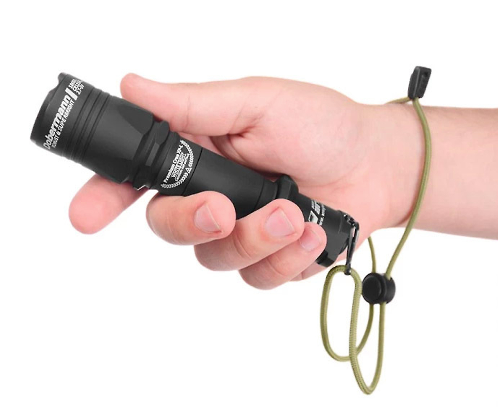 Тактический фонарь Armytek Dobermann XP-L (тёплый свет) [F02003BW]