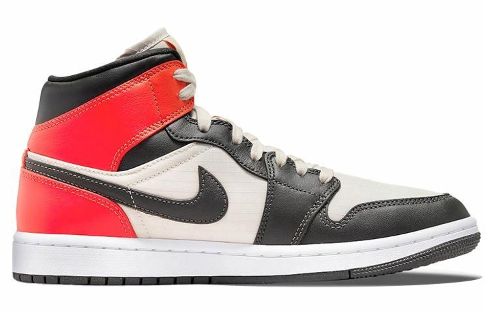 Кроссовки Jordan Air Jordan 1 Mid Se "Newsprint" (Женская размерная сетка)