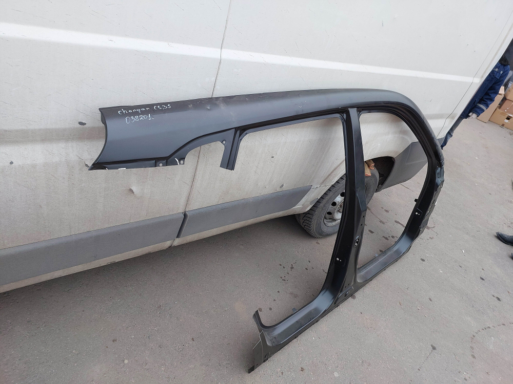 Боковина правая Changan CS35PLUS 18-нв Новая Оригинал S111F2702051400